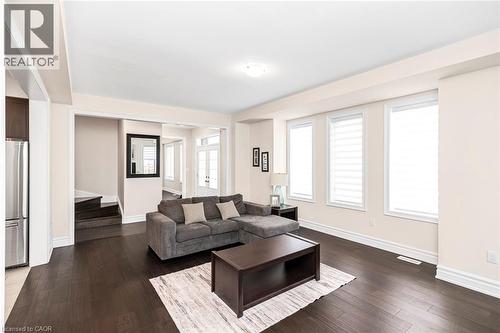70 Fleming Crescent, Caledonia, ON - Indoor Photo Showing Living Room