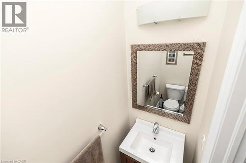 70 Fleming Crescent, Caledonia, ON - Indoor Photo Showing Bathroom