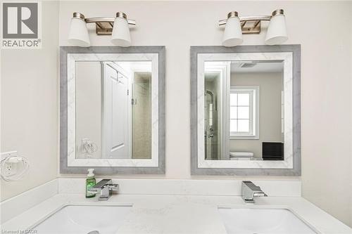 70 Fleming Crescent, Caledonia, ON - Indoor Photo Showing Bathroom
