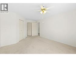 Primary Bedroom w. Walk-in Closet - 
