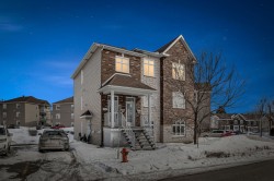 2784 Rue François-Drouin  Québec (La Haute-Saint-Charles), QC G2A 0C6