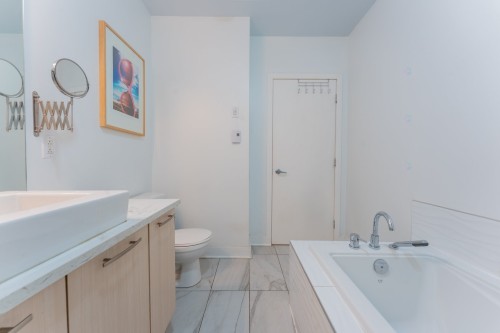 Bathroom - 750 1Re Avenue, Montréal (Lachine), QC - Indoor Photo Showing Bathroom