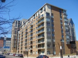 807-651 Rue de la Montagne Montréal (Ville-Marie), QC H3C 0G2