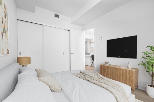 Master Bedroom - 2812-1188 Rue St-Antoine O., Montréal (Ville-Marie), QC - Indoor Photo Showing Bedroom