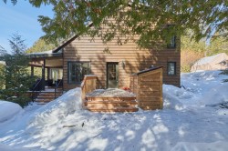 290 Rue de la Montagne  Entrelacs, QC J0T 2E0