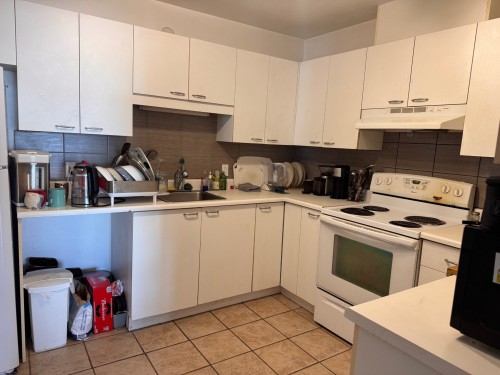 Kitchen - 202-345 Place Trianon, Brossard, QC - Indoor Photo Showing Kitchen
