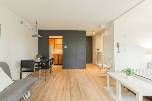 Dining Room - 108-3470 Rue Simpson, Montréal (Ville-Marie), QC - Indoor