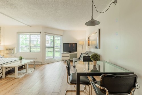 Dining Room - 108-3470 Rue Simpson, Montréal (Ville-Marie), QC - Indoor