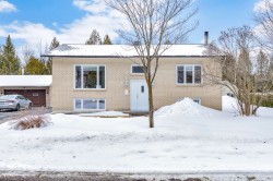 350 Rue Rudolph Blainville, QC J7E 4H5