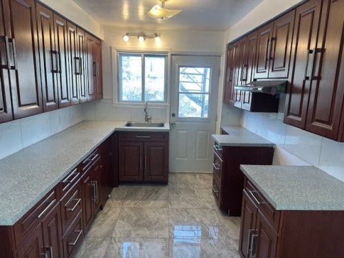 Kitchen - 830 Rue Radisson, Montréal (Lasalle), QC - Indoor Photo Showing Kitchen