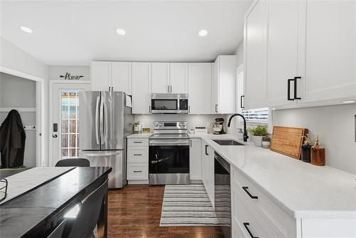 7 Conlin St, Winnipeg, MB 