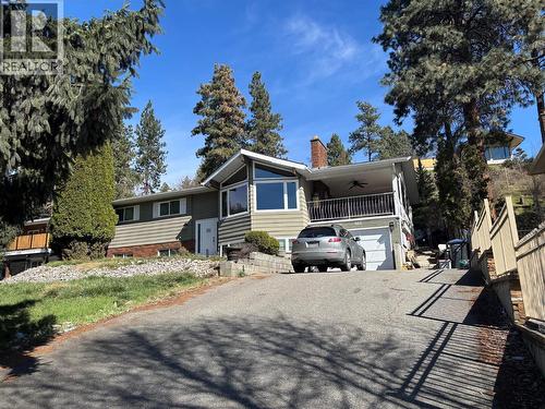 663 Clifton Avenue  Kelowna, BC V1V 1A7