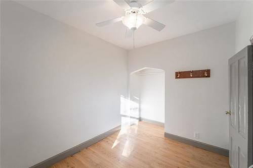 130 Fort St, Winnipeg, MB 