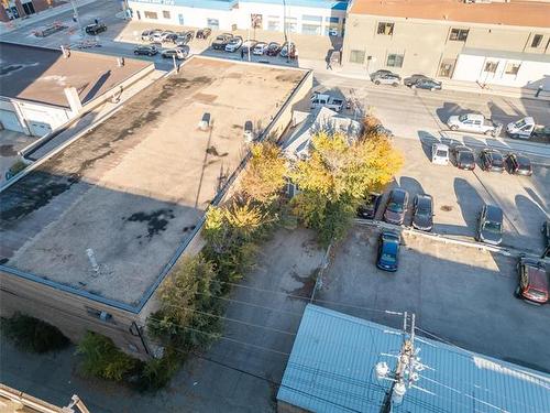 130 Fort St, Winnipeg, MB 