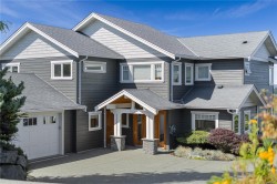 742 Nelson Rd Campbell River, BC V9H 0A1