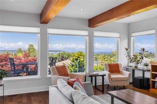 742 Nelson Rd, Campbell River, BC 