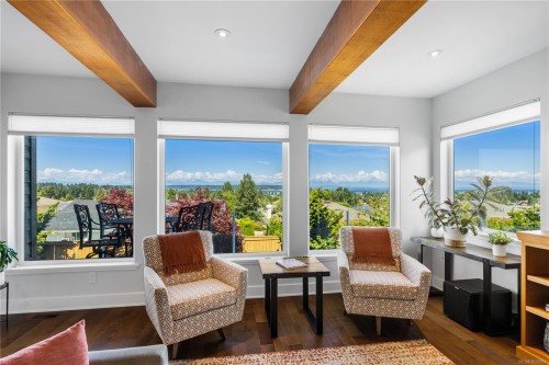 742 Nelson Rd, Campbell River, BC 