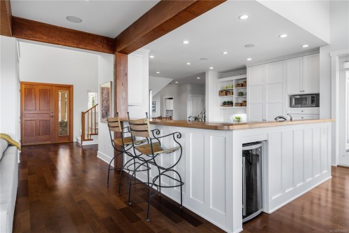 742 Nelson Rd, Campbell River, BC 