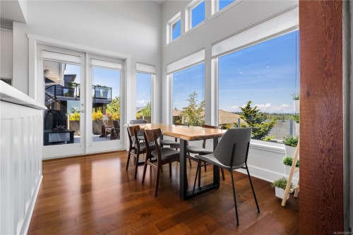 742 Nelson Rd, Campbell River, BC 