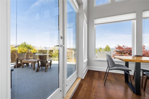 742 Nelson Rd, Campbell River, BC 