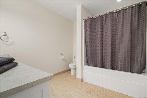 742 Nelson Rd, Campbell River, BC 