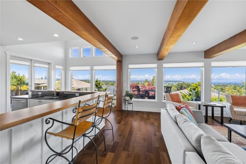 742 Nelson Rd, Campbell River, BC 