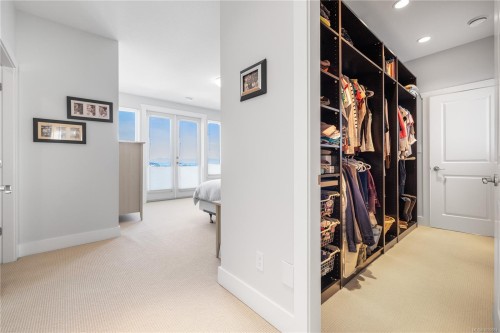 742 Nelson Rd, Campbell River, BC 