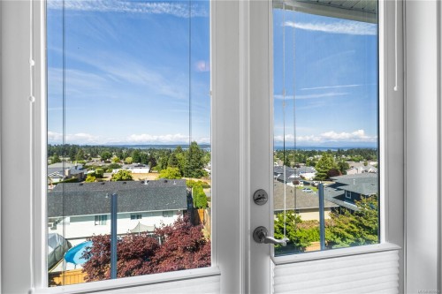 742 Nelson Rd, Campbell River, BC 