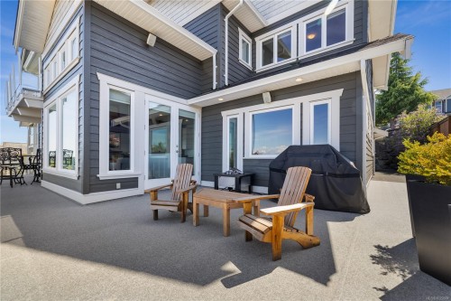 742 Nelson Rd, Campbell River, BC 