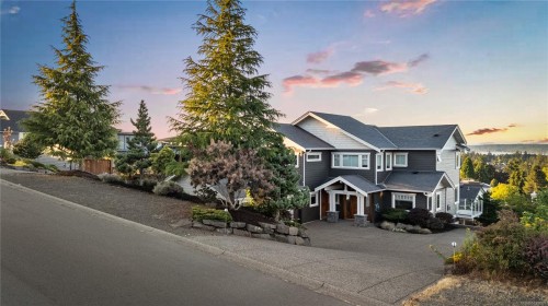 742 Nelson Rd, Campbell River, BC 