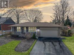95 LOYALIST DRIVE Welland (Prince Charles), ON L3C 2X9