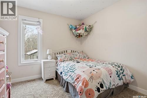 806 Grove Avenue, Saskatchewan Beach, SK - Indoor Photo Showing Bedroom
