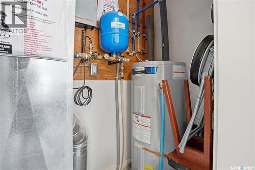 806 Grove Avenue, Saskatchewan Beach, SK - Indoor Photo Showing Basement