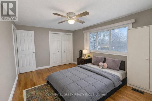 73 Owen Place, Hamilton, ON - Indoor Photo Showing Bedroom