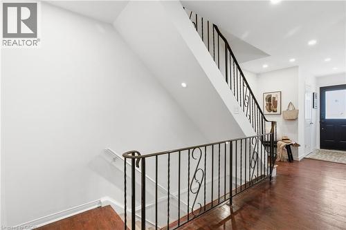 587 Timber Lane, Burlington, ON - Indoor Photo Showing Other Room