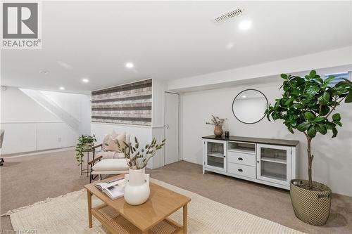 587 Timber Lane, Burlington, ON - Indoor