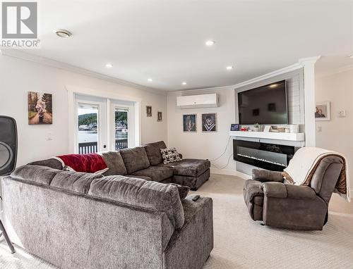 485 Main Street, Triton, NL - Indoor Photo Showing Living Room