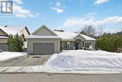 84 CHANONHOUSE DRIVE Ottawa, ON K0A 2Z0