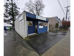 15168 ROPER AVENUE  White Rock, BC V4B 2E7