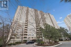 2015 - 5 GREYSTONE WALK DRIVE Toronto, ON M1K 5J5