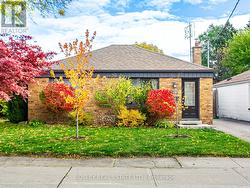 131 MEIGHEN AVENUE Toronto, ON M4B 2H8