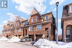 31 REEVESMERE LANE Ajax, ON L1Z 0L3