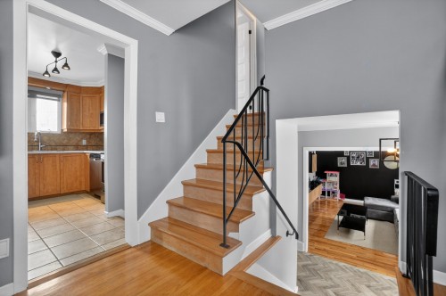 Escalier - 91 Rue Philippe, Châteauguay, QC - Indoor Photo Showing Other Room