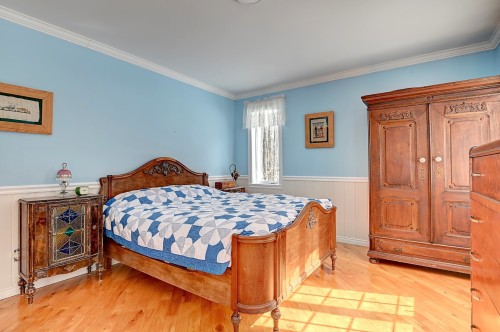 Chambre à coucher principale - 398  - 400 Rue Évelyne, Lavaltrie, QC - Indoor Photo Showing Bedroom