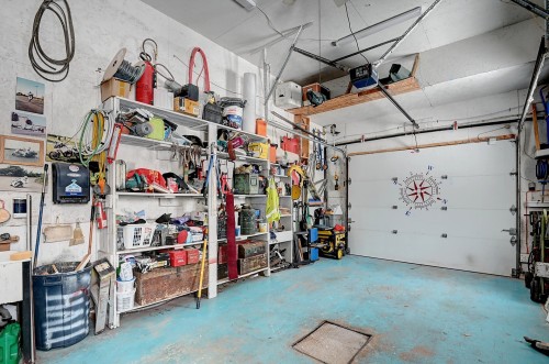 Garage - 398  - 400 Rue Évelyne, Lavaltrie, QC - Indoor Photo Showing Garage