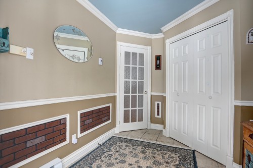 Hall d'entrée/Vestibule - 398  - 400 Rue Évelyne, Lavaltrie, QC - Indoor Photo Showing Other Room