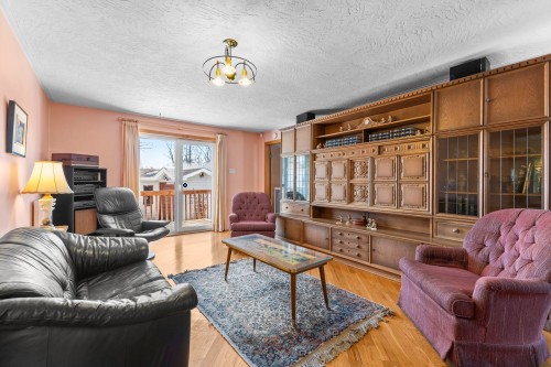 Salle familiale - 179 Ch. Duhamel, Pincourt, QC - Indoor Photo Showing Living Room