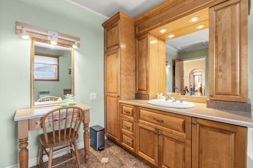 Salle de bains - 179 Ch. Duhamel, Pincourt, QC - Indoor Photo Showing Bathroom