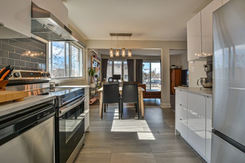 Cuisine - 44 Rue De Bayeux, Laval (Laval-Des-Rapides), QC - Indoor Photo Showing Kitchen