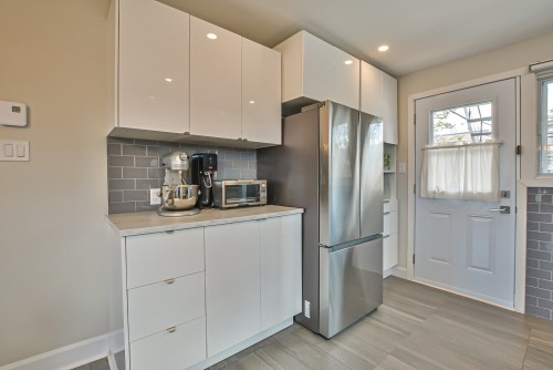 Cuisine - 44 Rue De Bayeux, Laval (Laval-Des-Rapides), QC - Indoor Photo Showing Kitchen